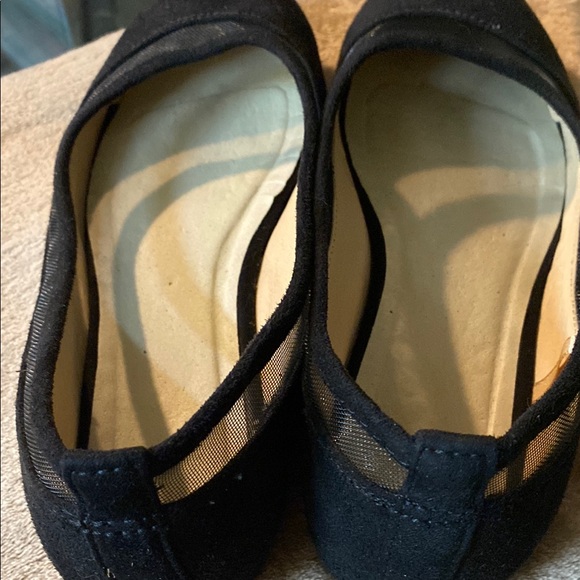 Elegant Black Women's Flats - Picture 5 of 5